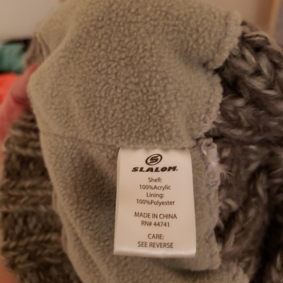 Two similar style hatz - Picture 3 of 6